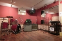東京都北区の音楽スタジオ　赤羽サウンドスタジオフェイス13畳　鏡有り