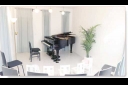 東京都世田谷区の音楽スタジオ　マミューズ成城グランドピアノ常設の防音室です
(15 名様まで)