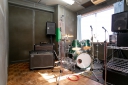 宮崎県宮崎市の音楽スタジオ　DRAGON HEAD 音楽スタジオ＆ドラムスクール３ピースバンド専用部屋としてご利用いただけます。